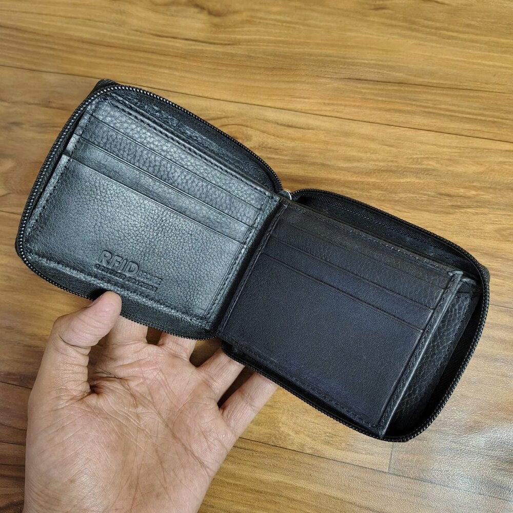 Men's Zipper Bifold Leather Wallet with RFID Blocking